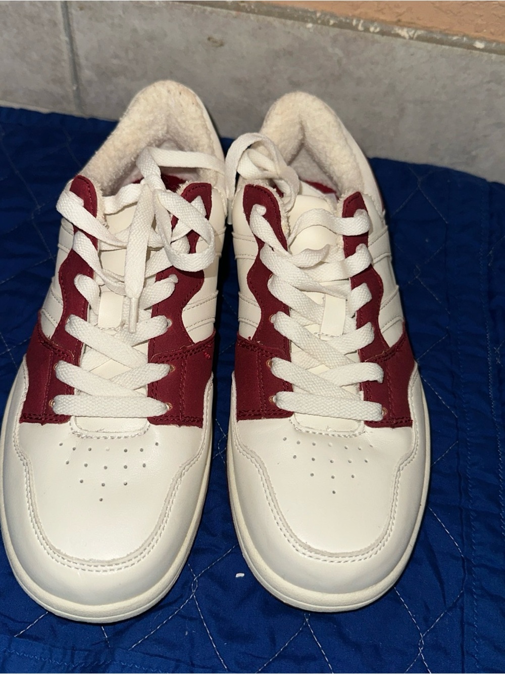 ZARA ATHLETIC SNEAKERSRED WHITE BRAND NEW WITH TAGS US 6.5 / EUR 37